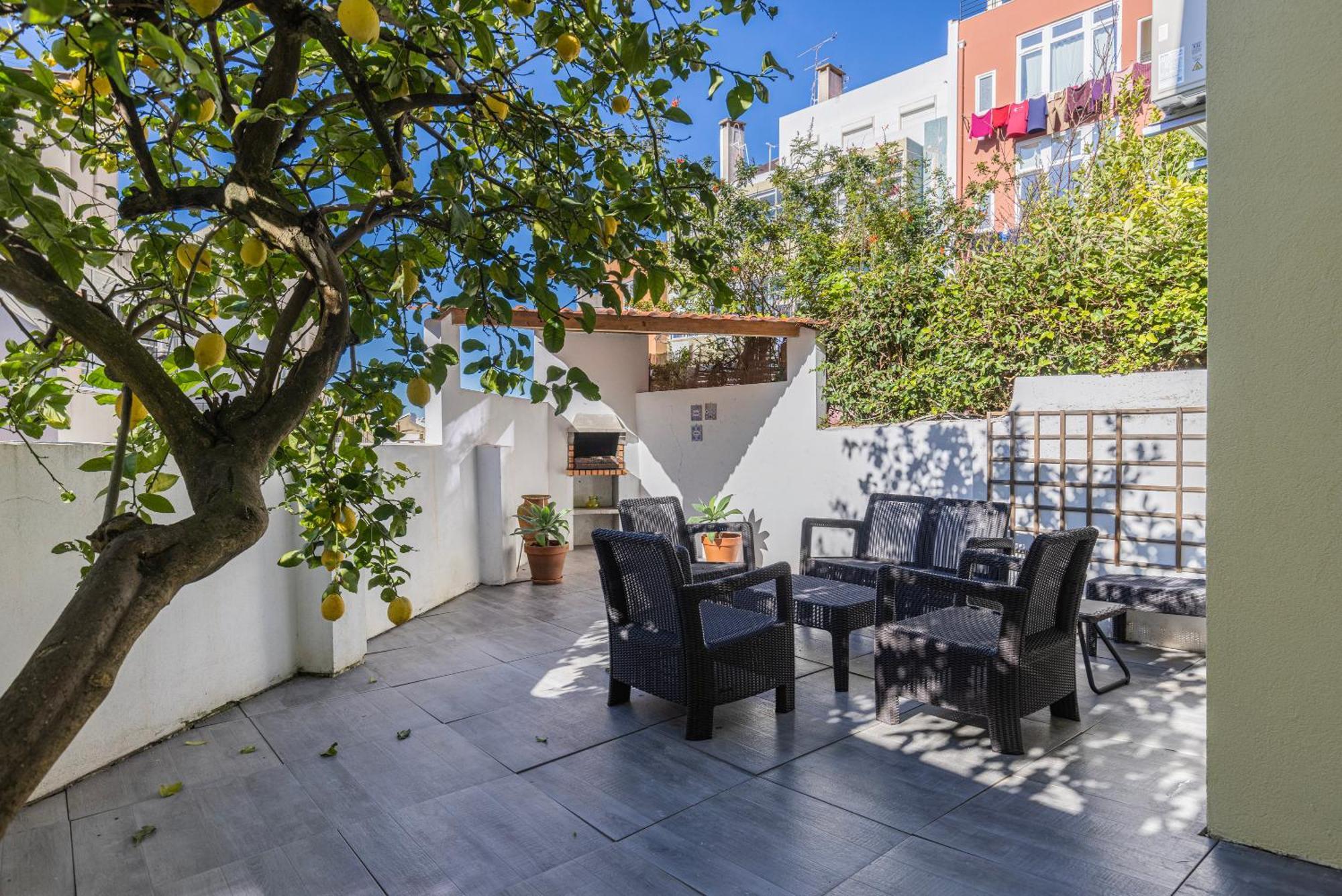 Apartamento Moderno Com Terraco Lisbon Exterior photo