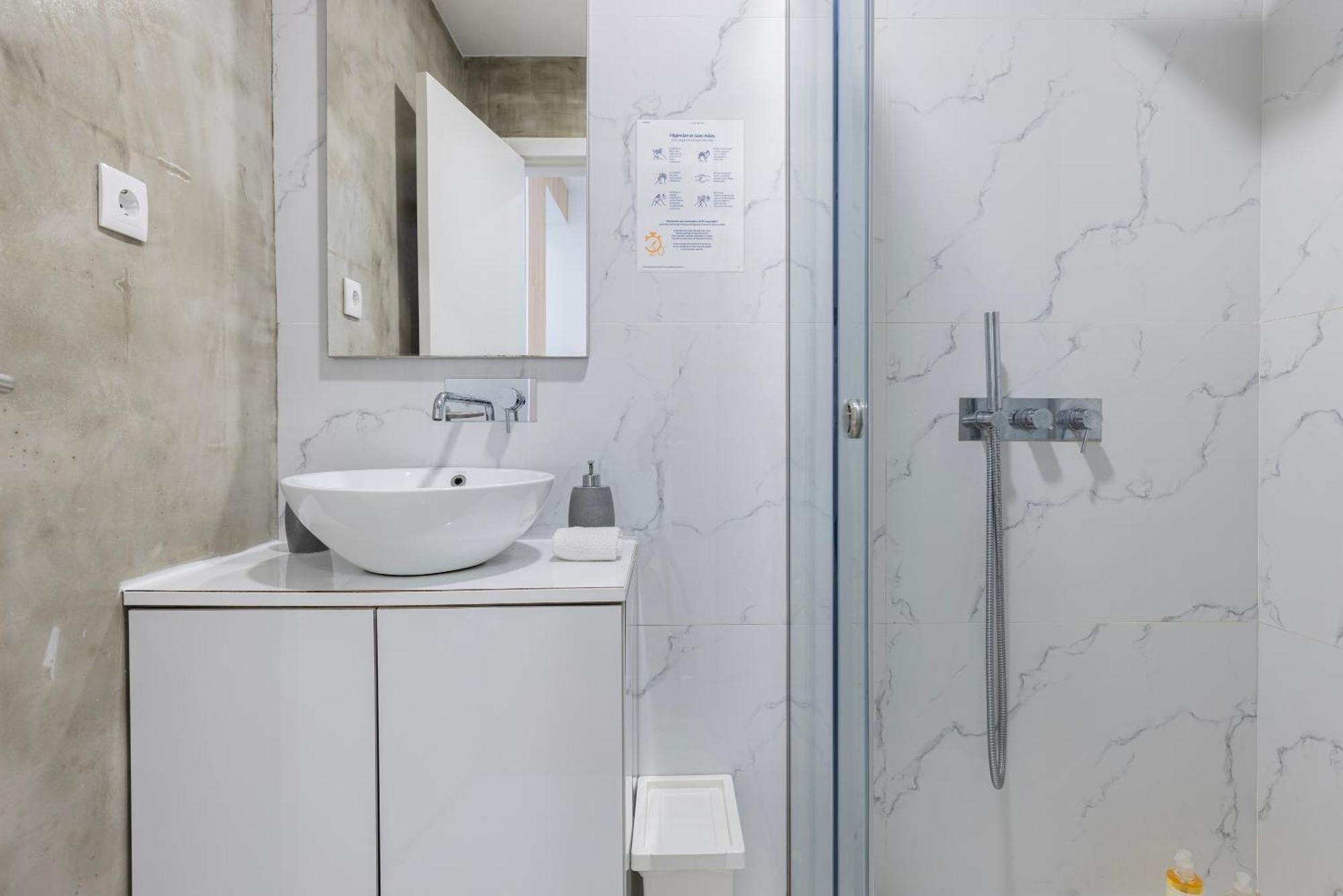 Apartamento Moderno Com Terraco Lisbon Exterior photo
